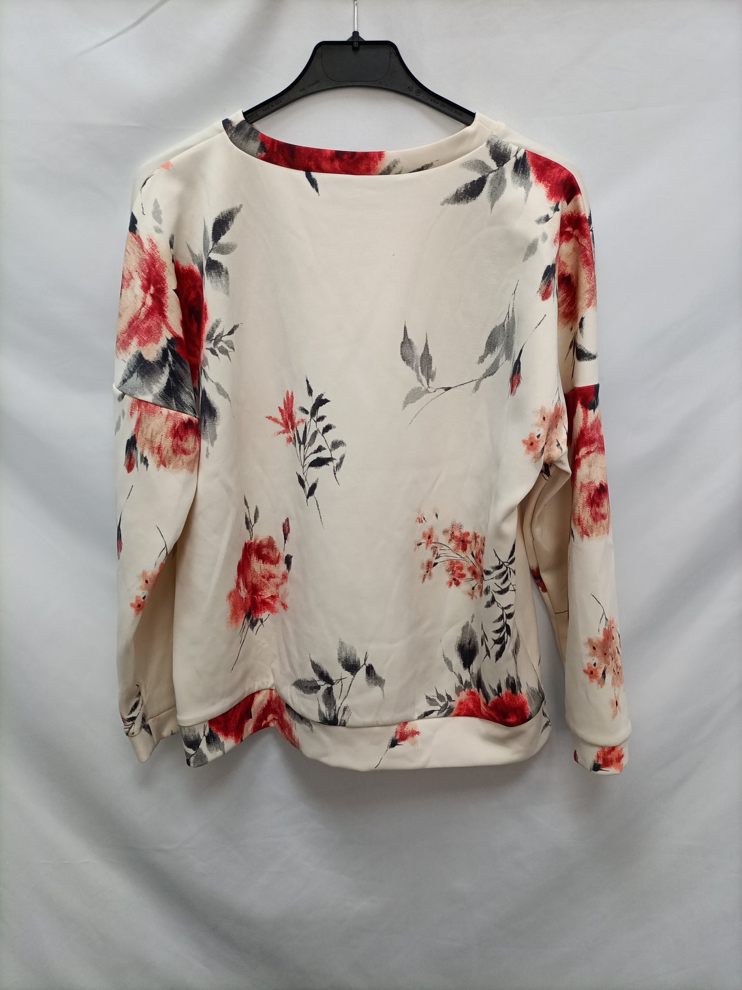 ZARA. Sudadera beige flores T.m