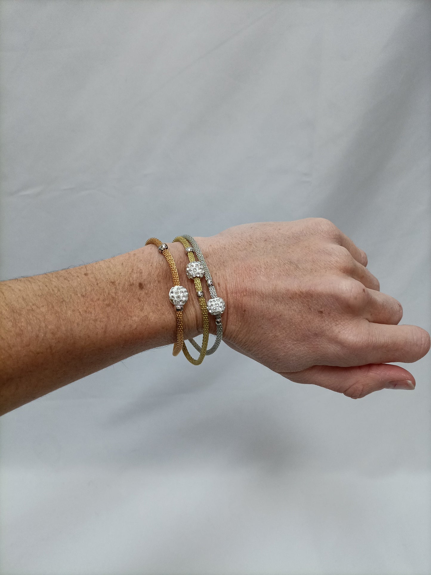 OTHERS. Tricolor bracelet