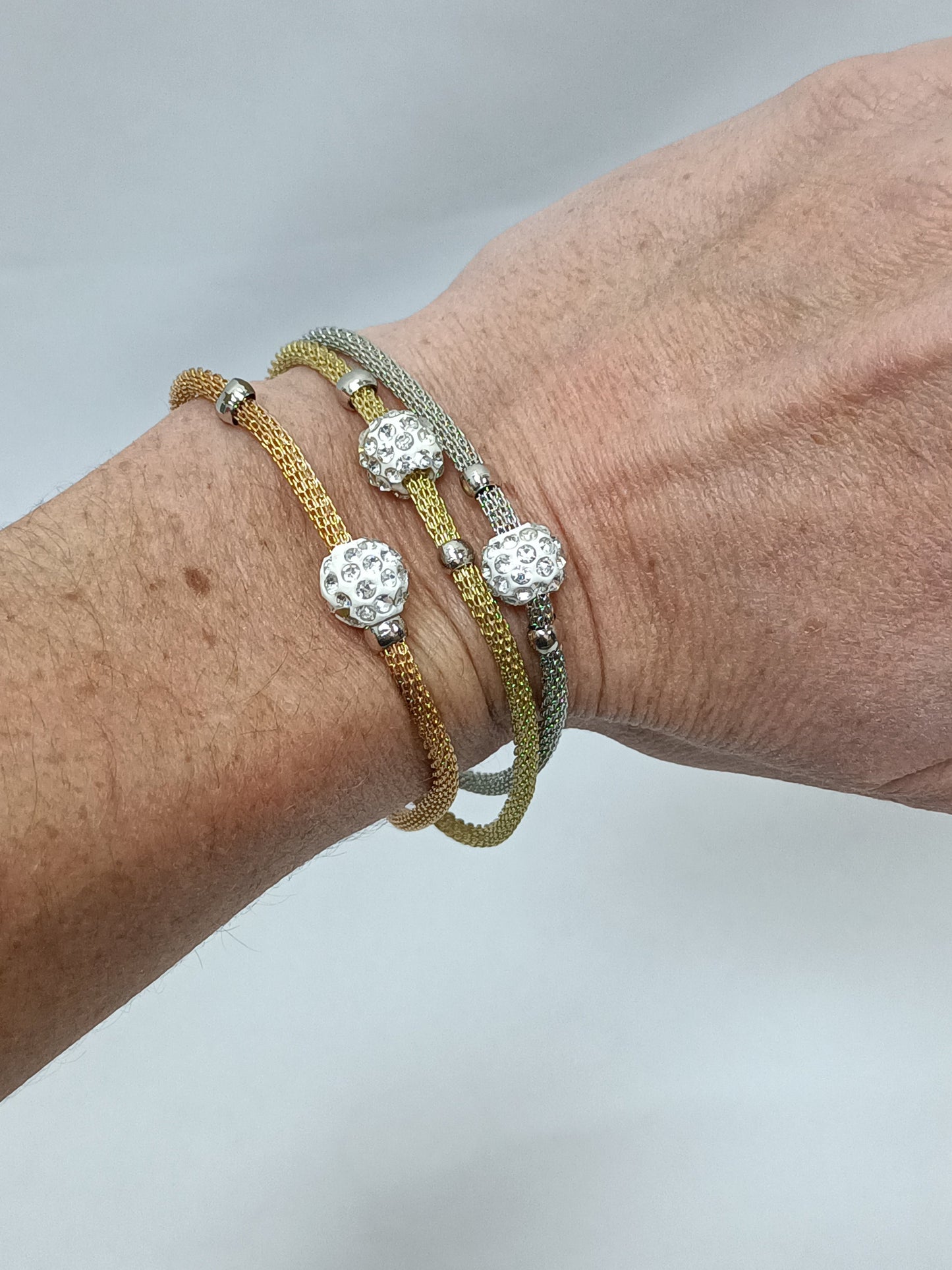 OTHERS. Tricolor bracelet