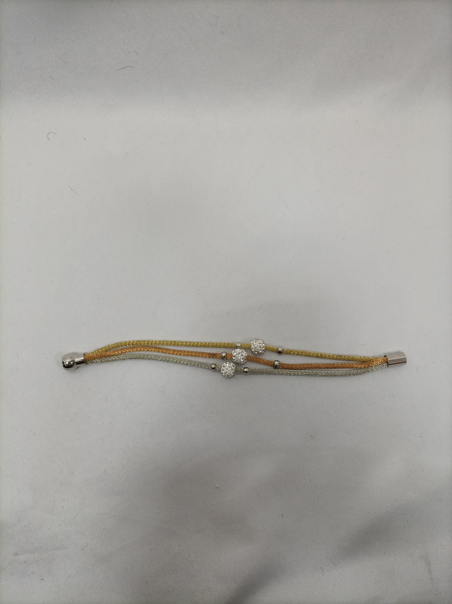 OTHERS. Tricolor bracelet