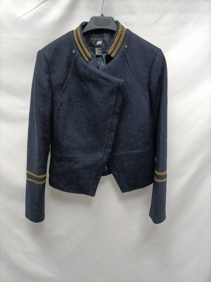 H&M. Cazadora azul paño T.38