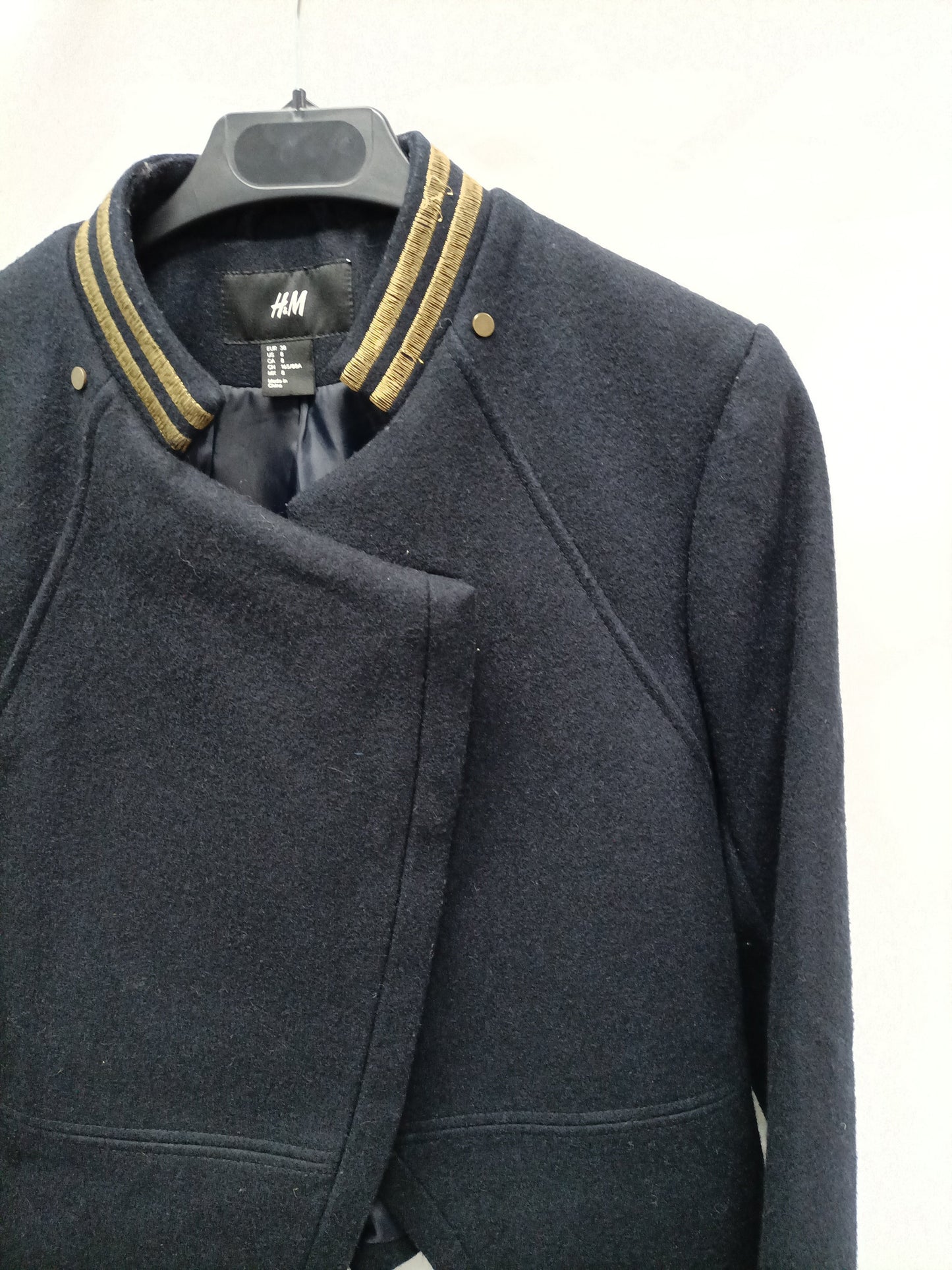 H&M. Cazadora azul paño T.38