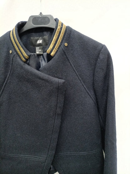H&M. Cazadora azul paño T.38