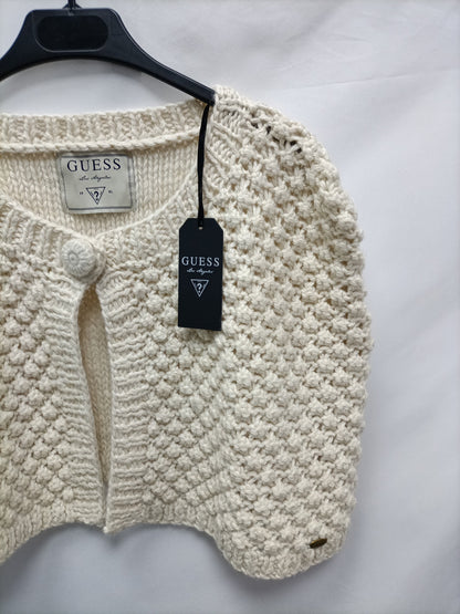 GUESS. Capa de punto beige T.u