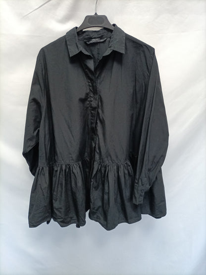 ZARA. Black ts flounced shirt