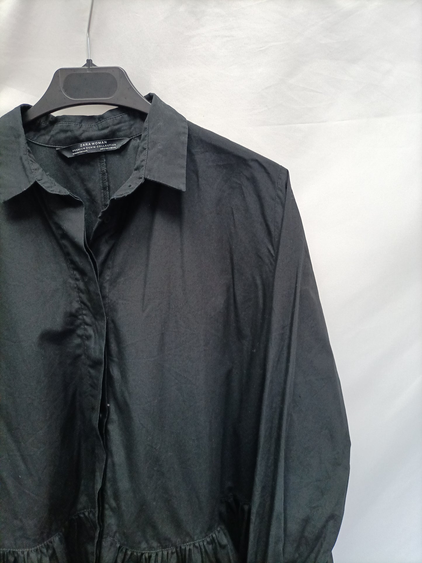ZARA. Black ts flounced shirt
