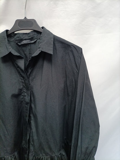 ZARA. Black ts flounced shirt