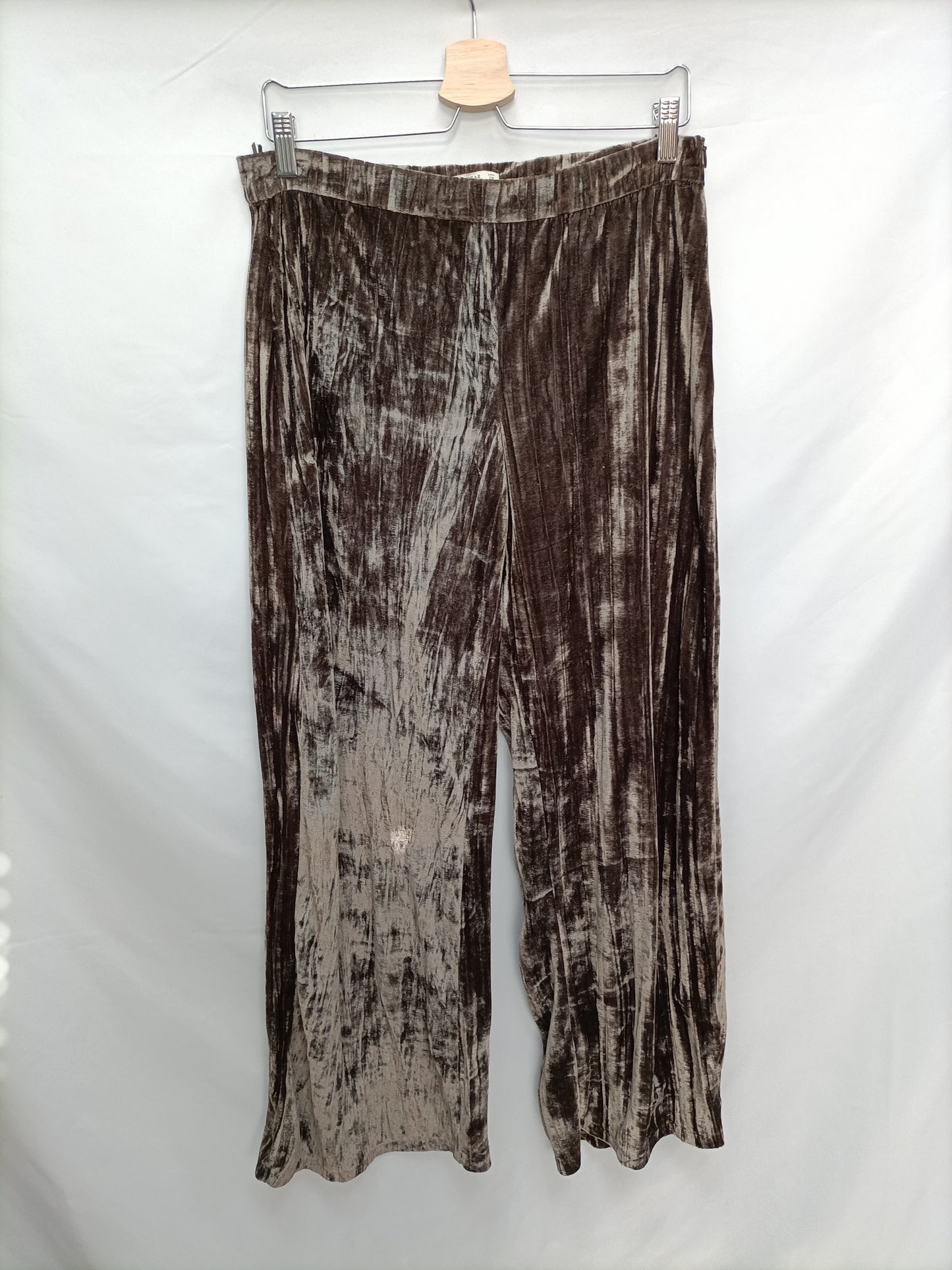 PULL&BEAR. Pantalón Palazzo terciopelo T.m