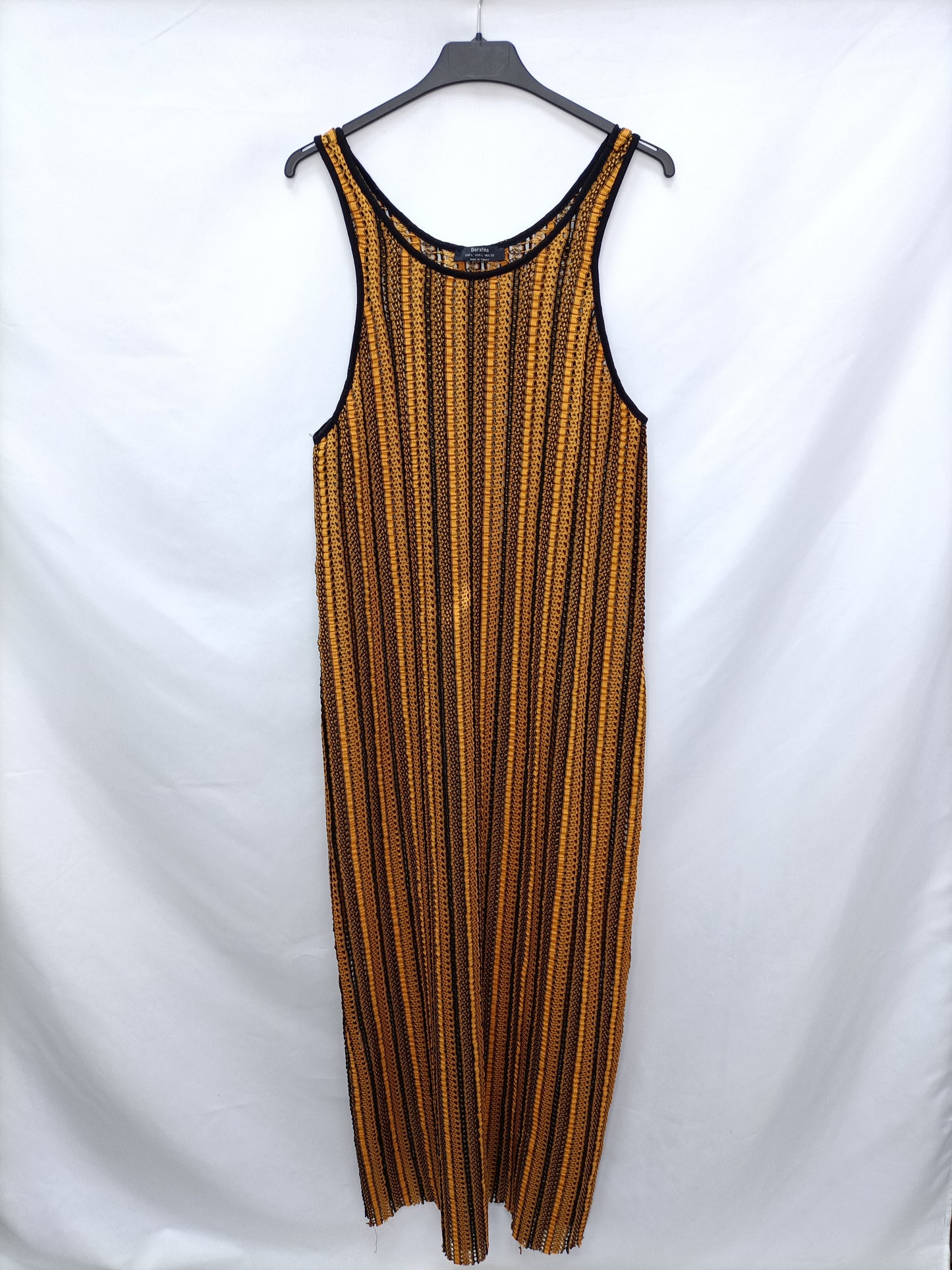 BERSHKA. Die-cut long dress Tl