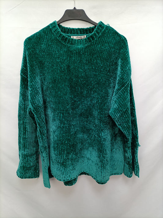 PULL&BEAR.  Jersey verde terciopelo T.s