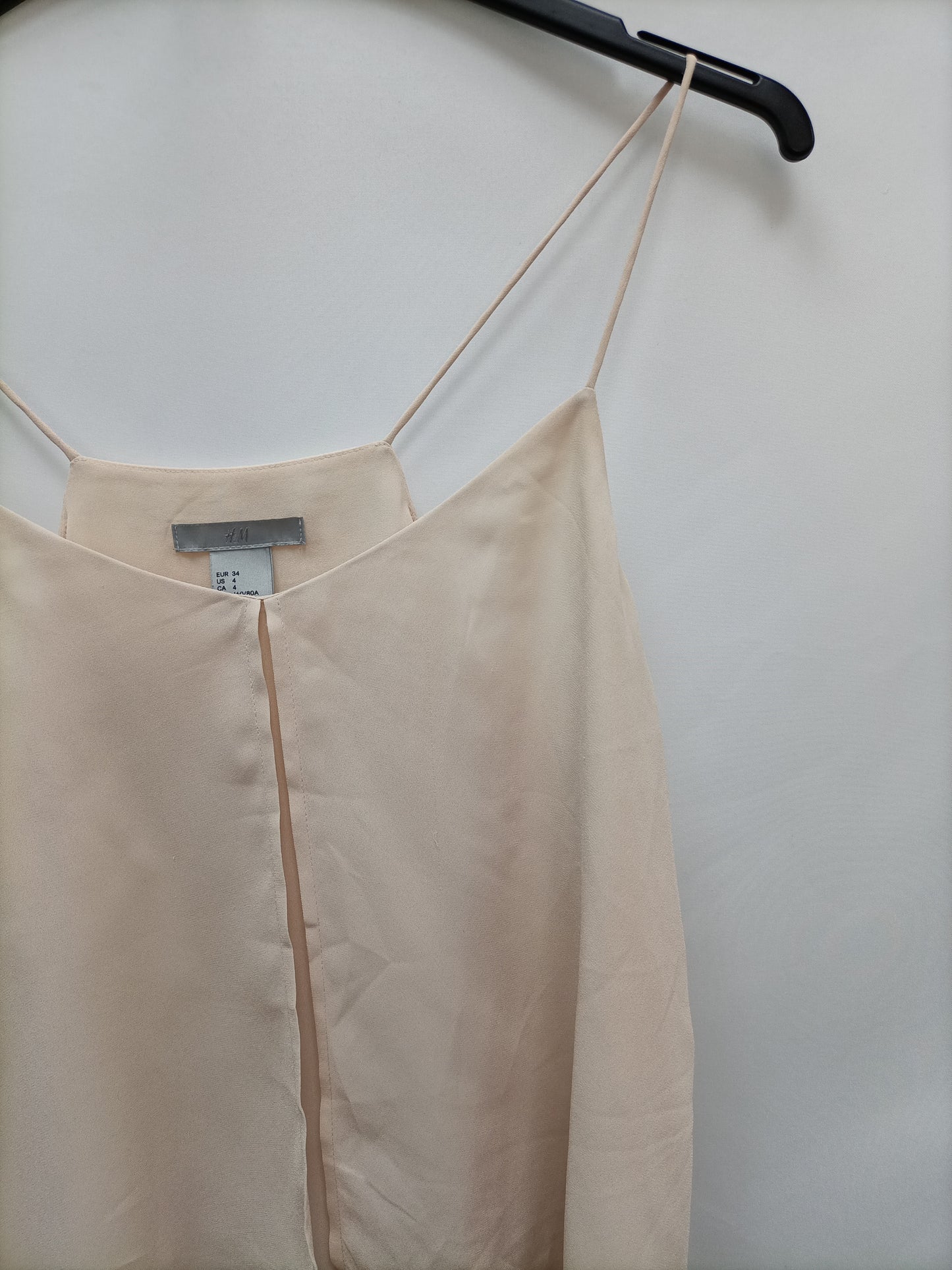 H&amp;M. Pale pink strappy top size 34