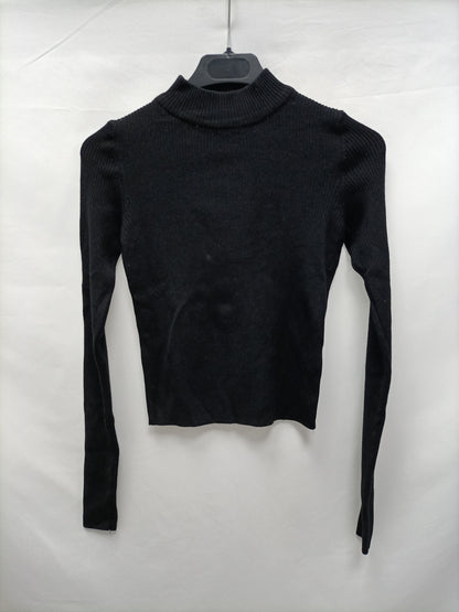 PULL&amp;BEAR. Black ribbed top Ts