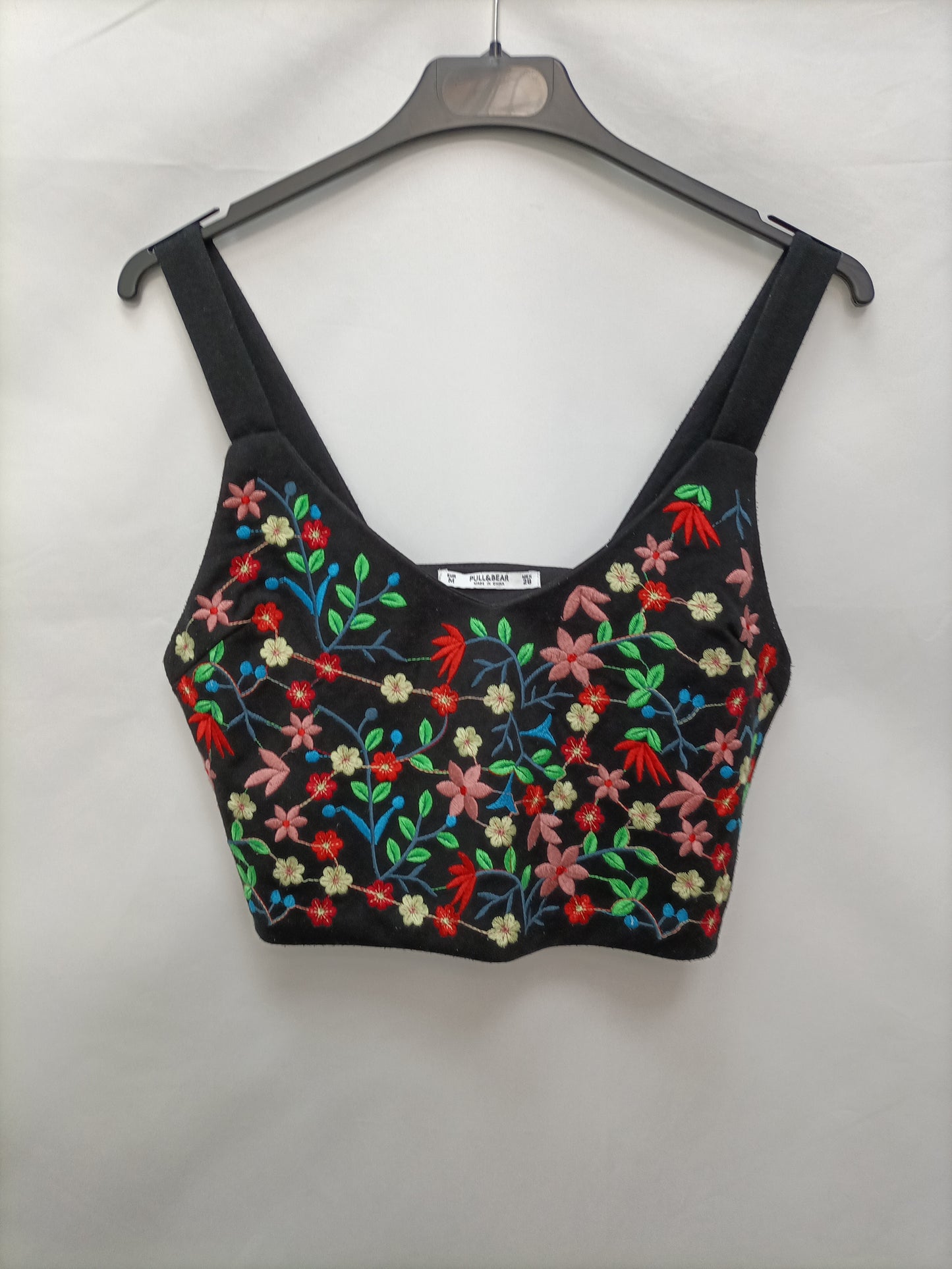 PULL&amp;BEAR. Black embroidered crop top Tm