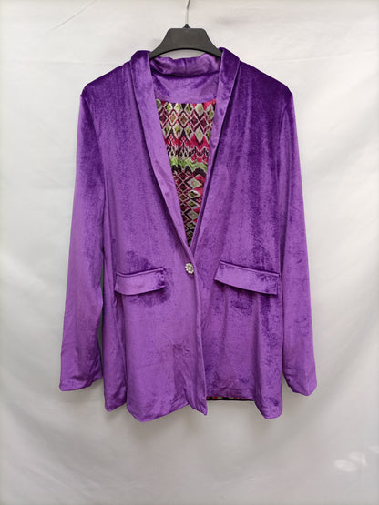 OTRAS. Blazer morada terciopelo T.u