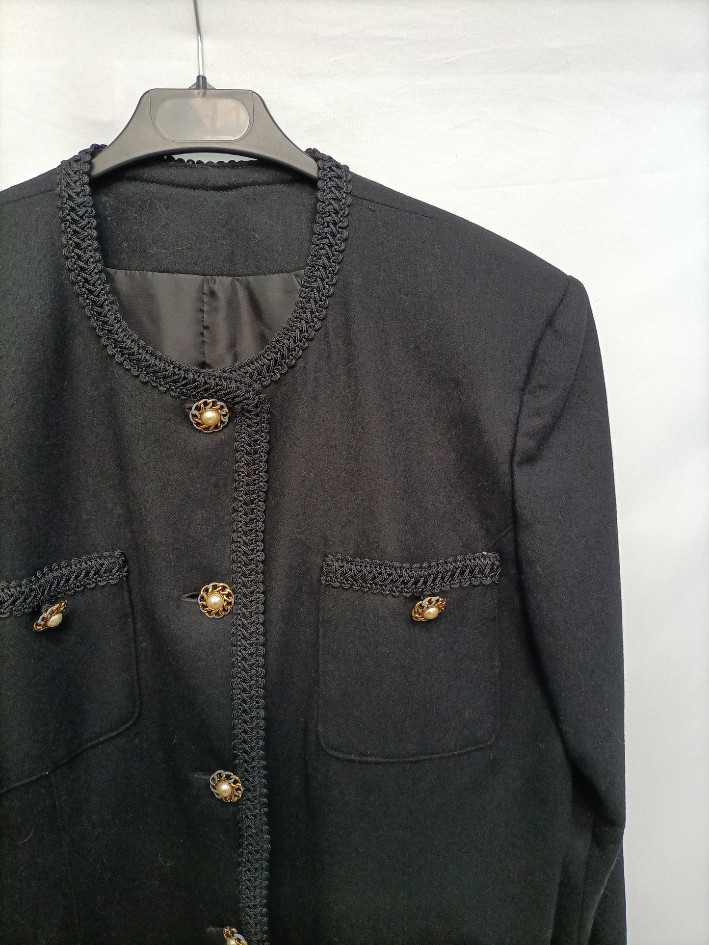 OTRAS. Chaqueta negra vintage T.46(M/L)
