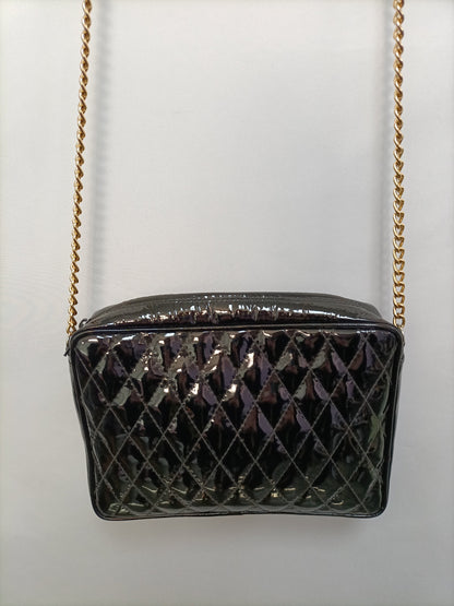 OTHERS. Black patent leather quilted bag
