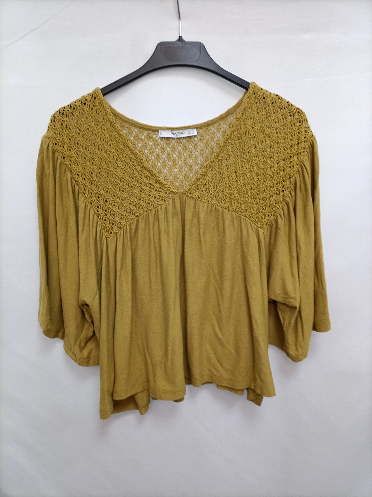 MANGO. Top fluido encaje T.s