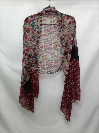 OTHERS. Beige floral scarf