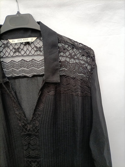 Paula. ZARA. Camisa encaje T.l