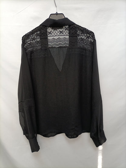 Paula. ZARA. Camisa encaje T.l