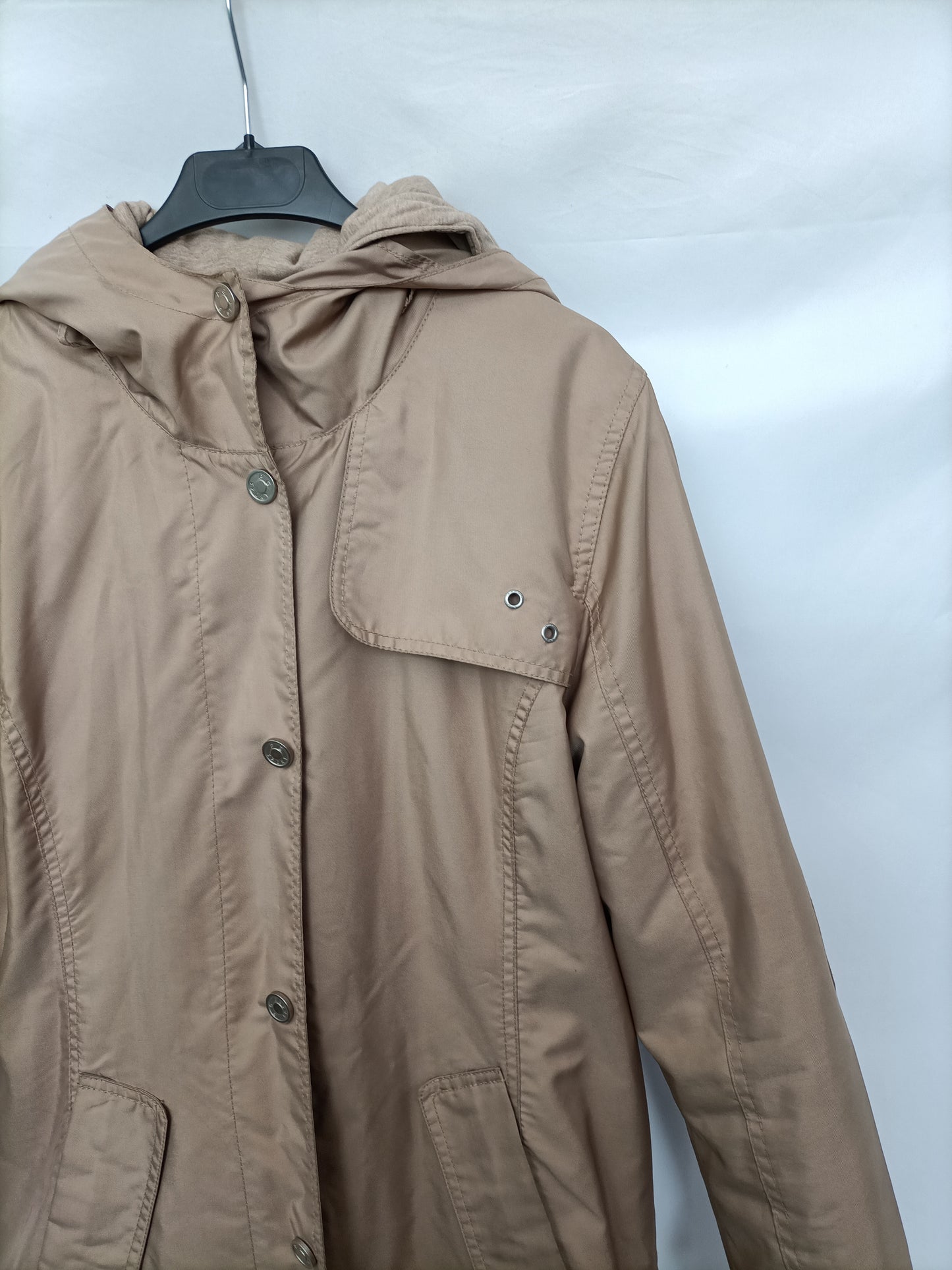 PURIFICACIÓN GARCÍA. Parka beige T.m