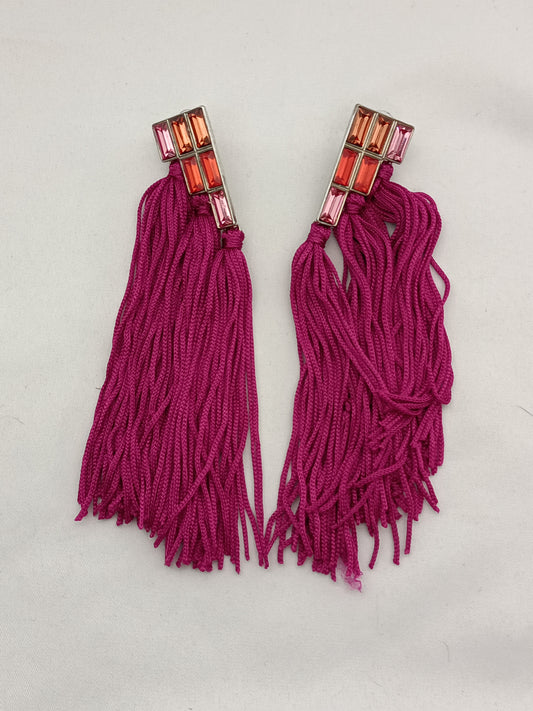 OTRAS. Pendientes flecos