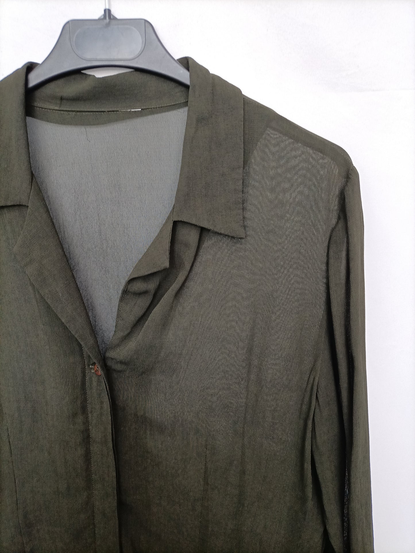 Paula. OTRAS. Blusa Verde fluida  Tu(m)