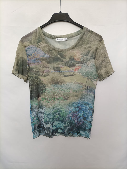 STRADIVARIUS. Camiseta bosque T.l