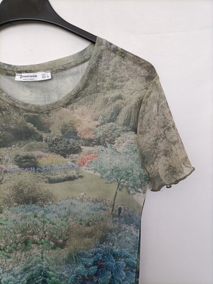 STRADIVARIUS. Camiseta bosque T.l