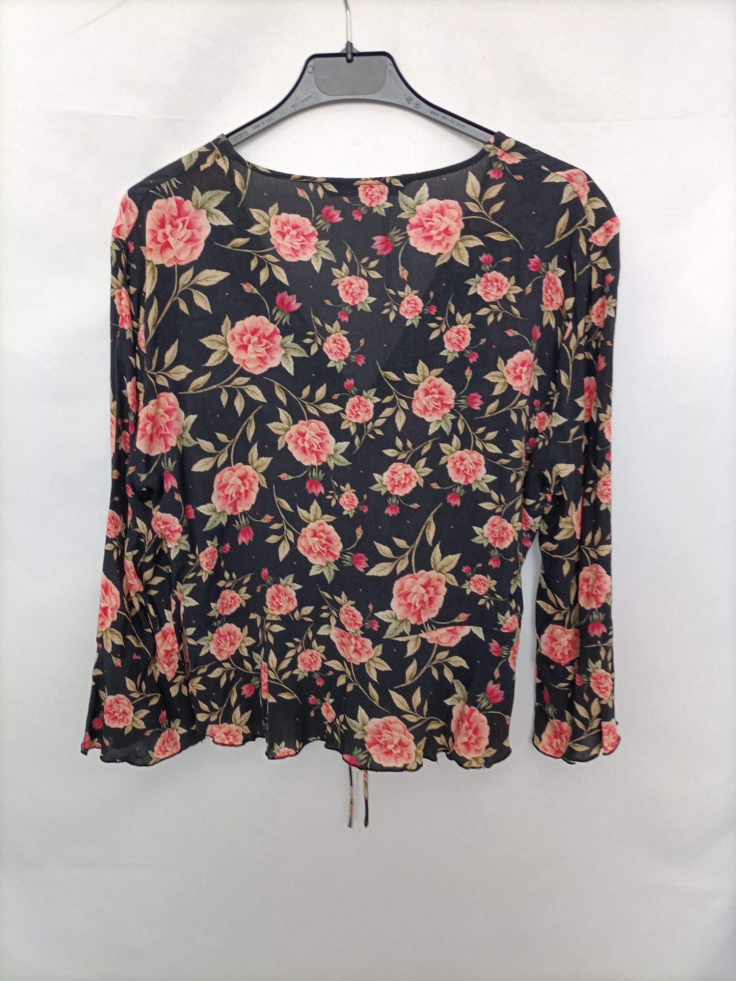 ZARA. Top negro flores T.xl