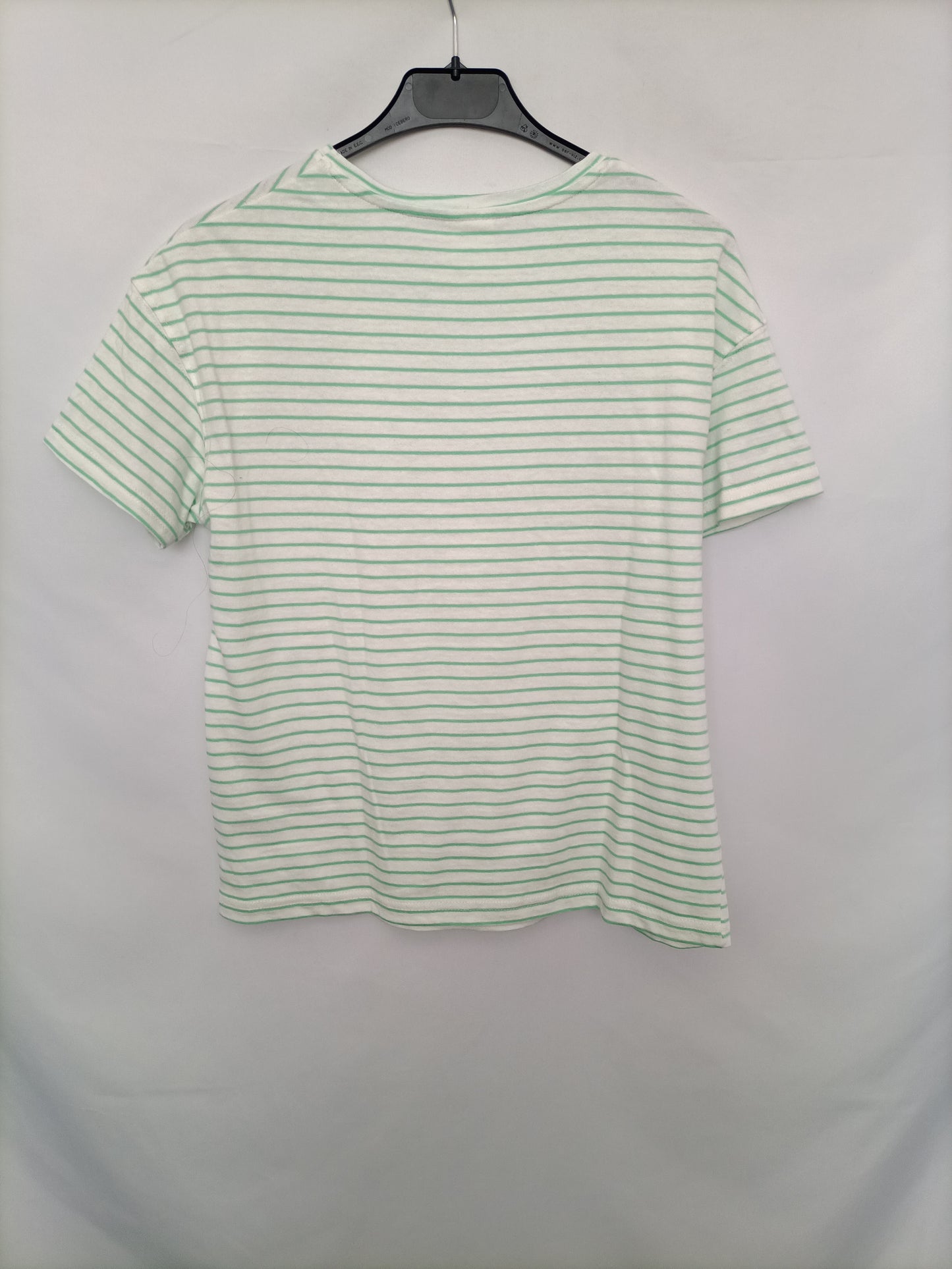 ZARA. Camiseta rayas verdes T.13/14
