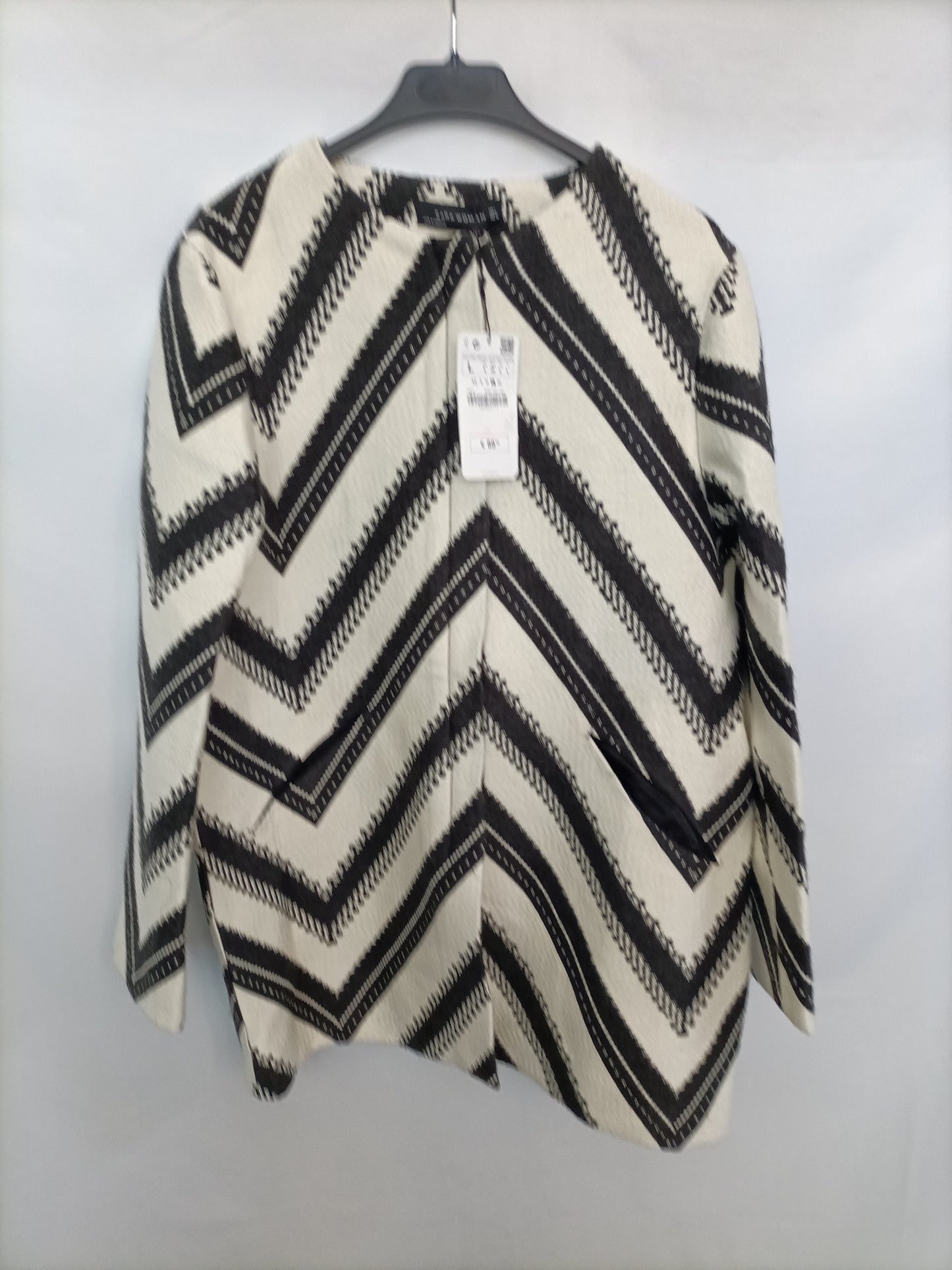 ZARA. Abrigo beige y negro  T.l