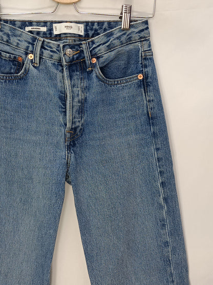 MANGO. Pantalón denim ancho T.34