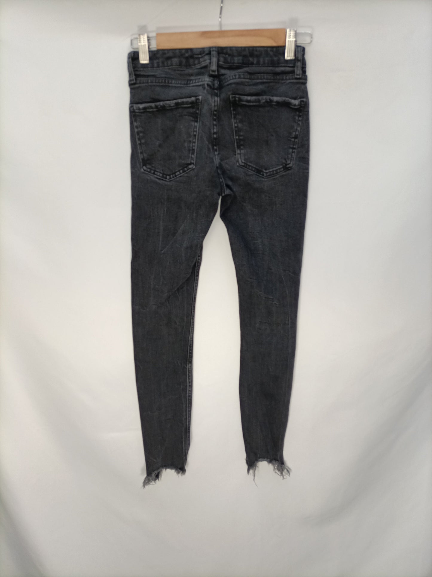 ZARA. Distressed black trousers size 34