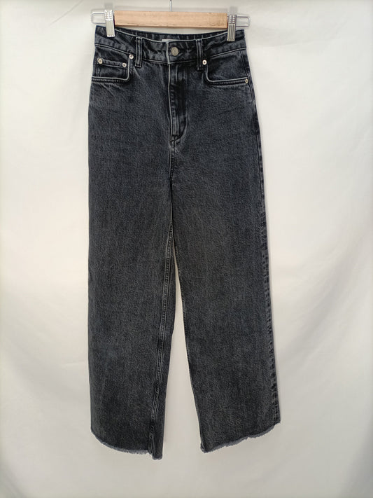 MANGO. Pantalón ancho gris T.34