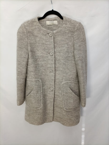 ZARA. Abrido beige paño T.s