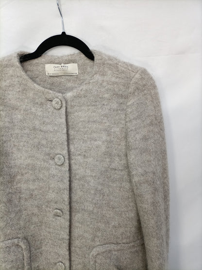 ZARA. Abrido beige paño T.s