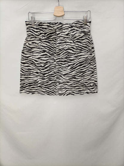 ZARA. Falda denim cebra T.l