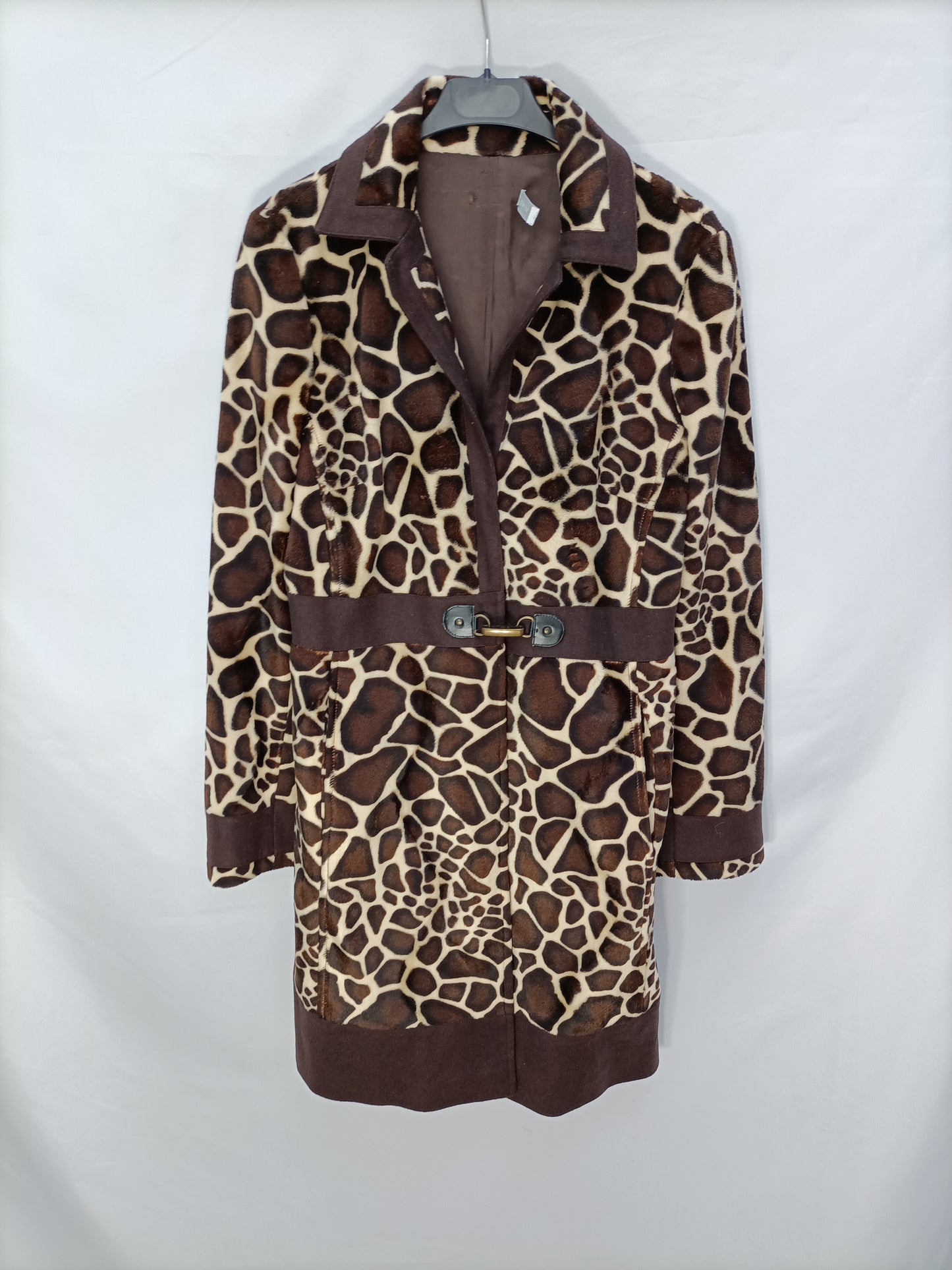 SELVATGI. Abrigo vaca T.38