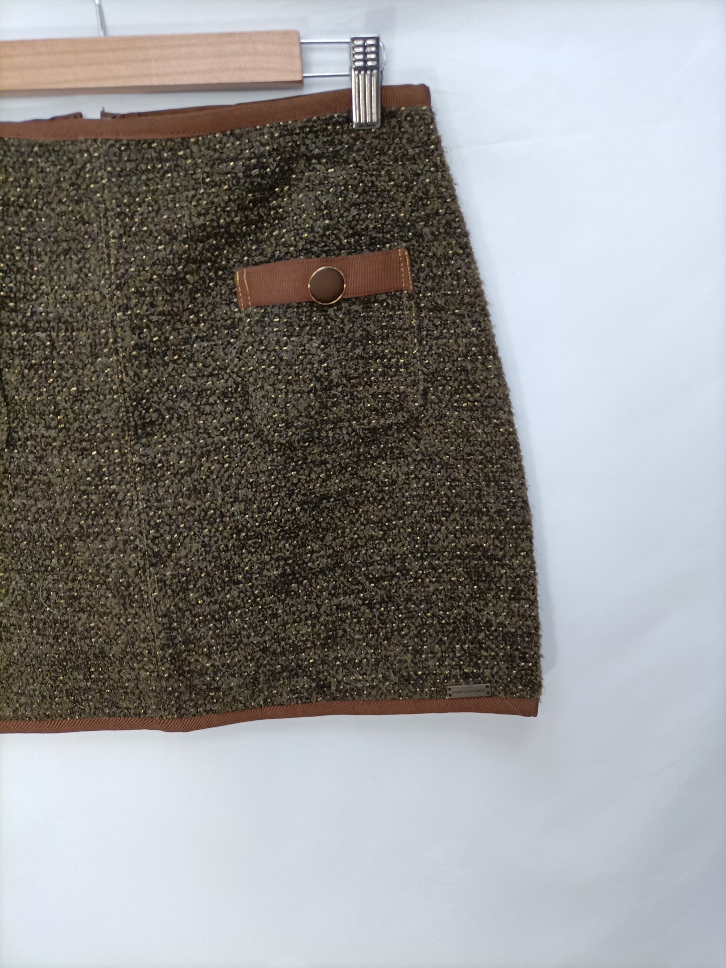 BY AMARILLO LIMON. Falda verde tweed T.42