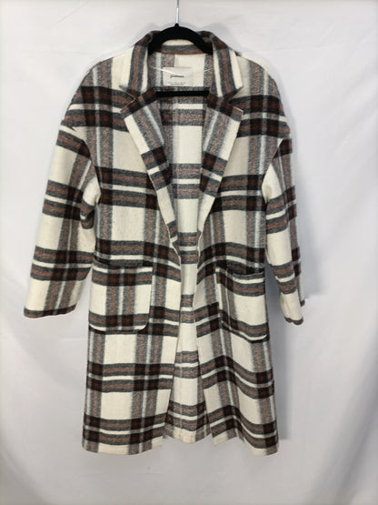 STRADIVARIUS. Abrigo largo cuadros T.s