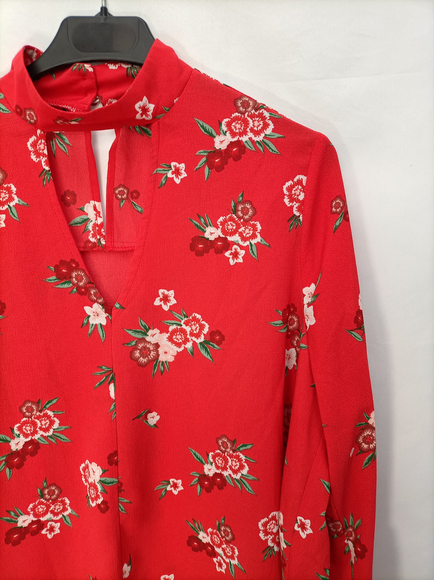PRIMARK. Red floral blouse, size 40