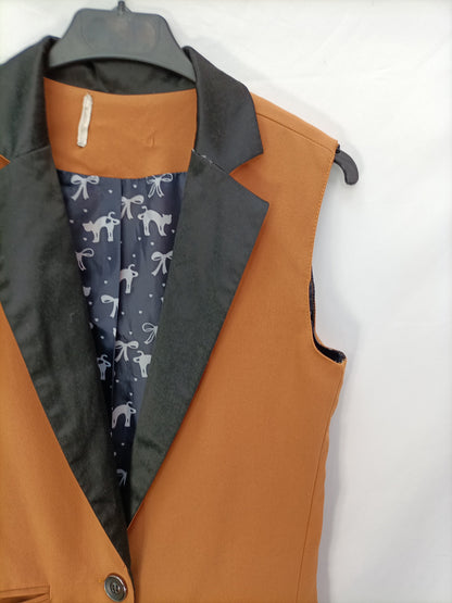 OTRAS. Chaleco camel T.u (m)