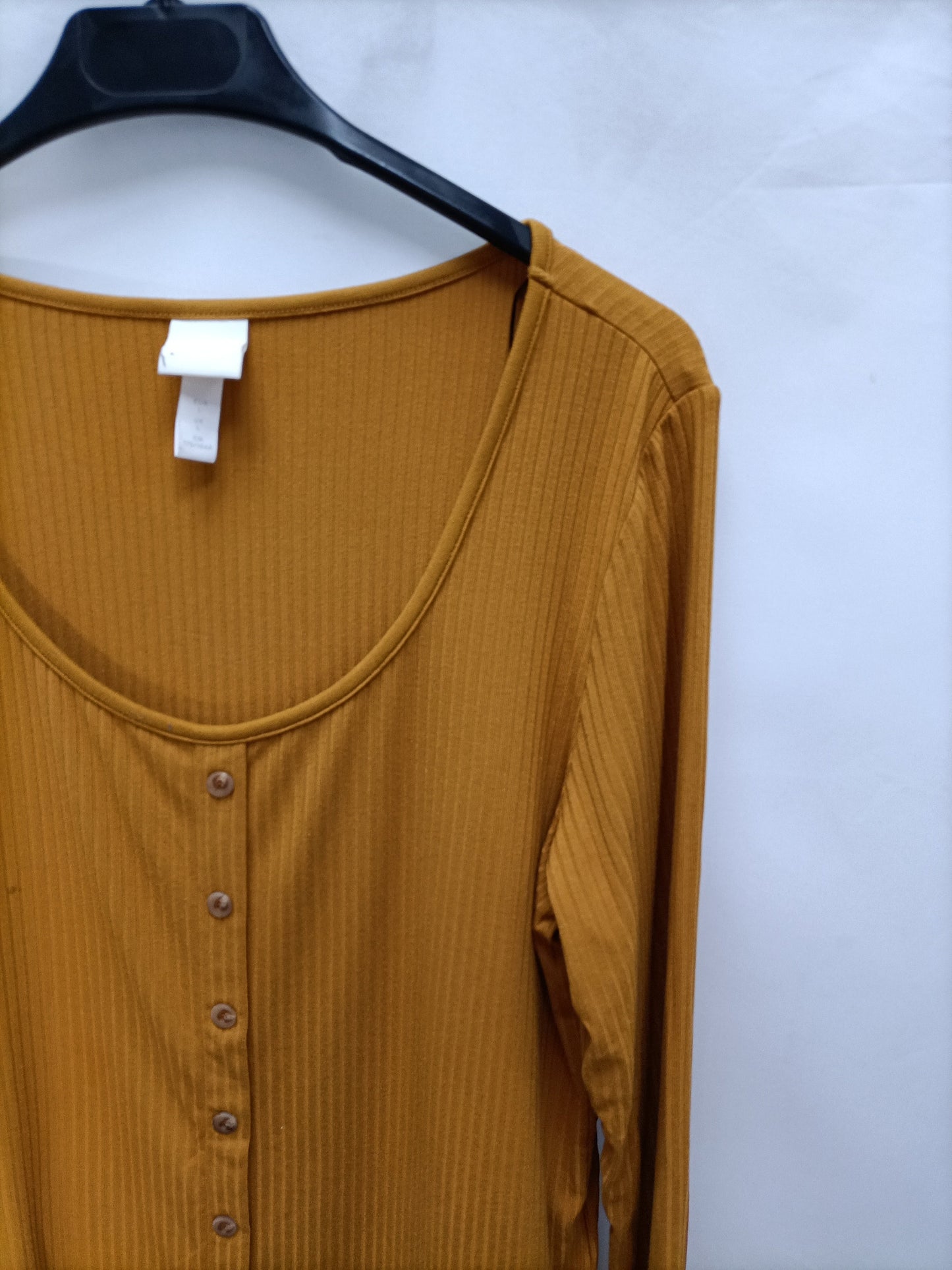 H&M. Camisetaostaza canalé  T.l