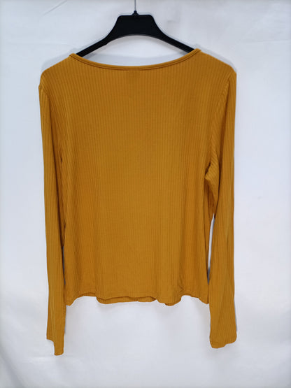 H&M. Camisetaostaza canalé  T.l