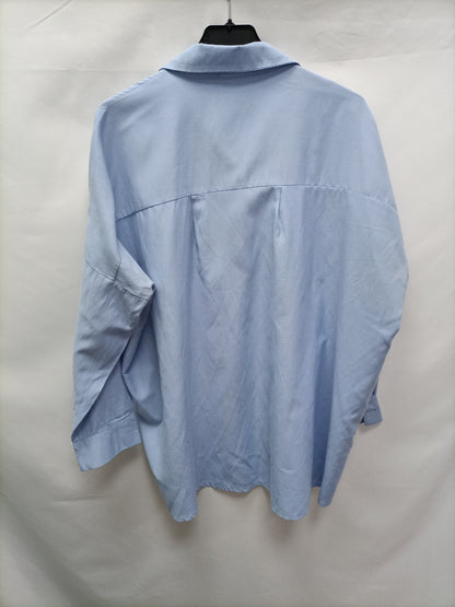 TACATUCA. Blusa oversized celeste T.u (m/l)