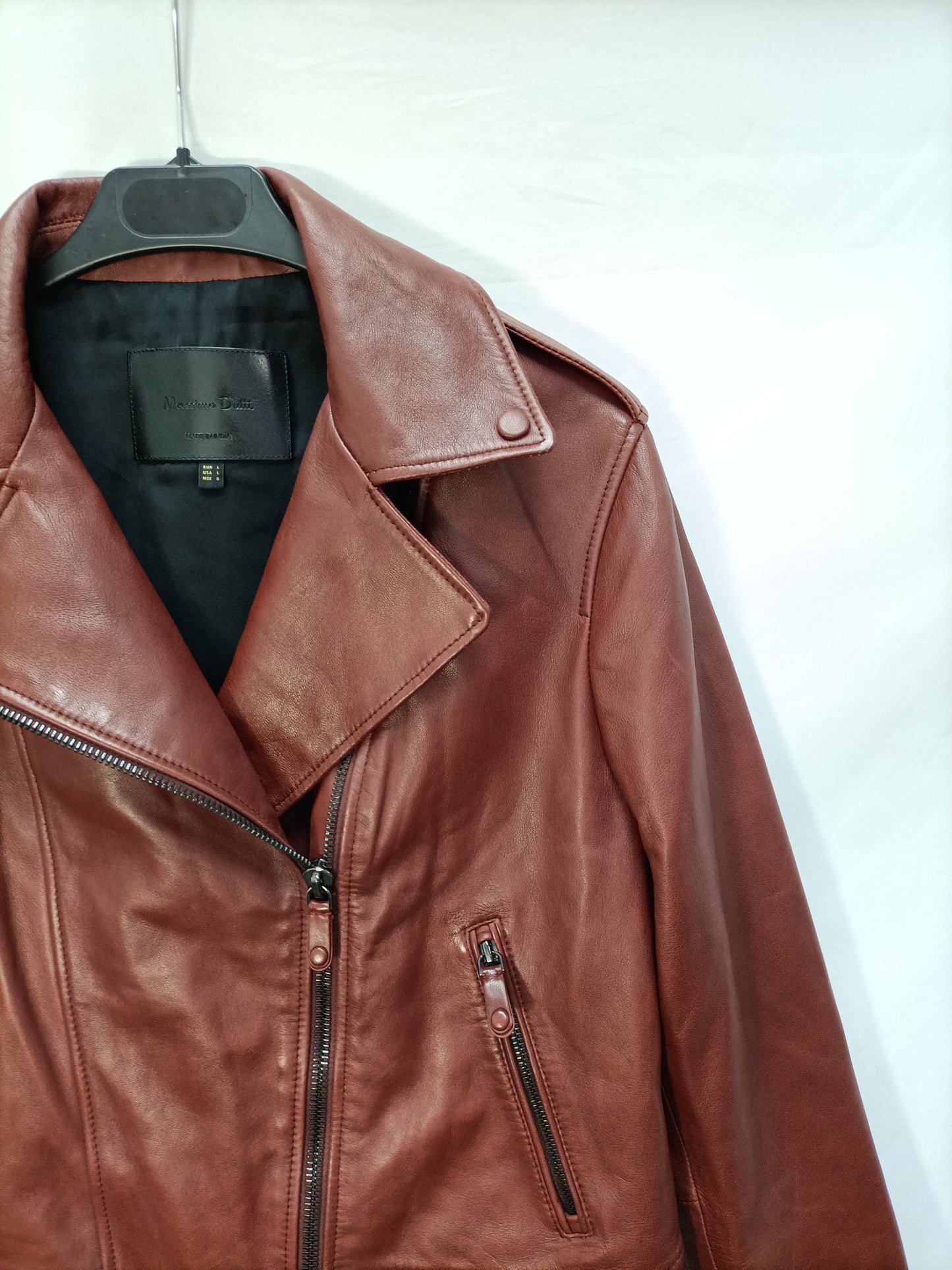 MASSIMO DUTTI. Cazadora piel burdeos T.l