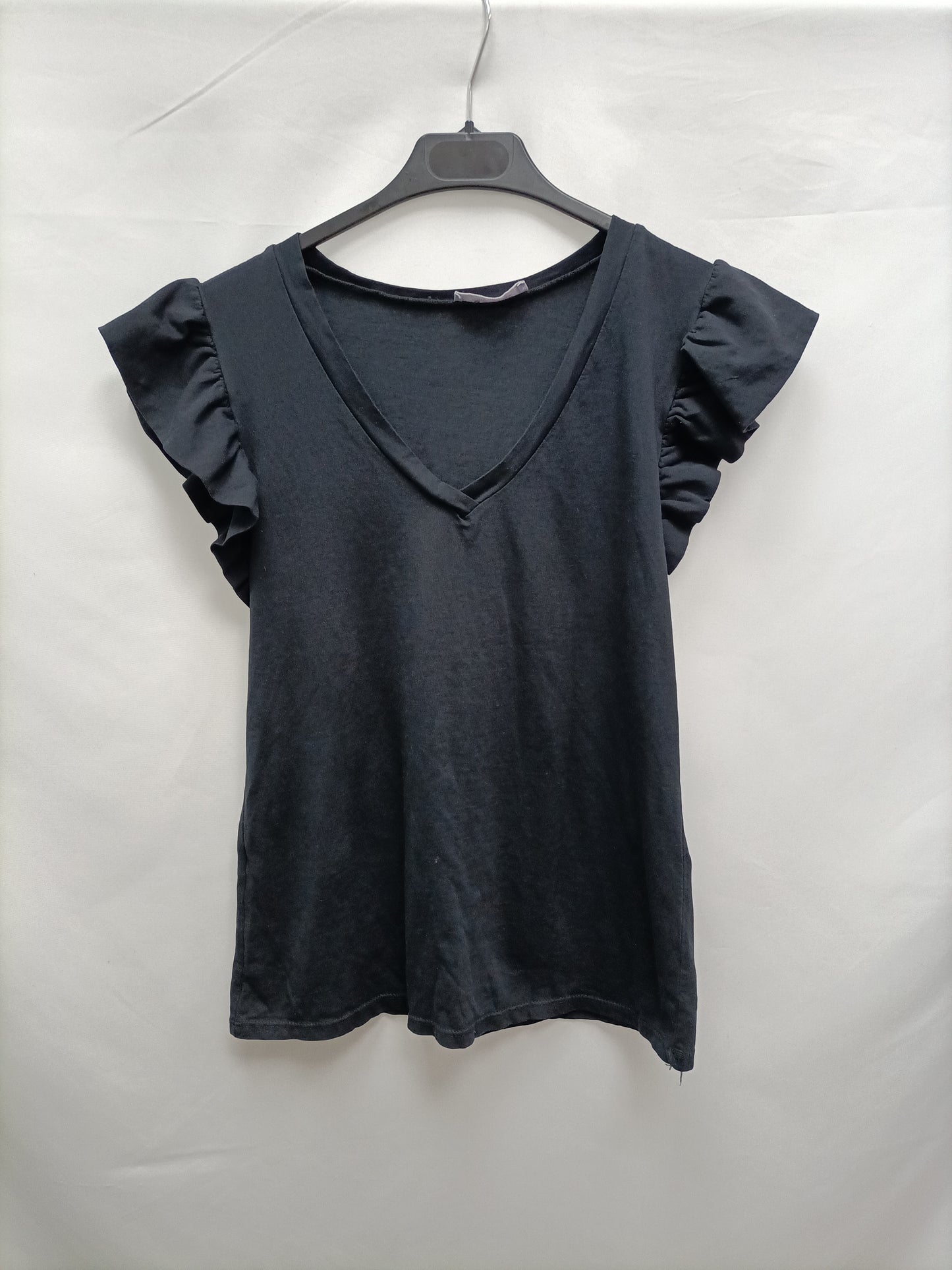 SOMETHING PRETTY. Blue ruffled T-shirt S.3(l)