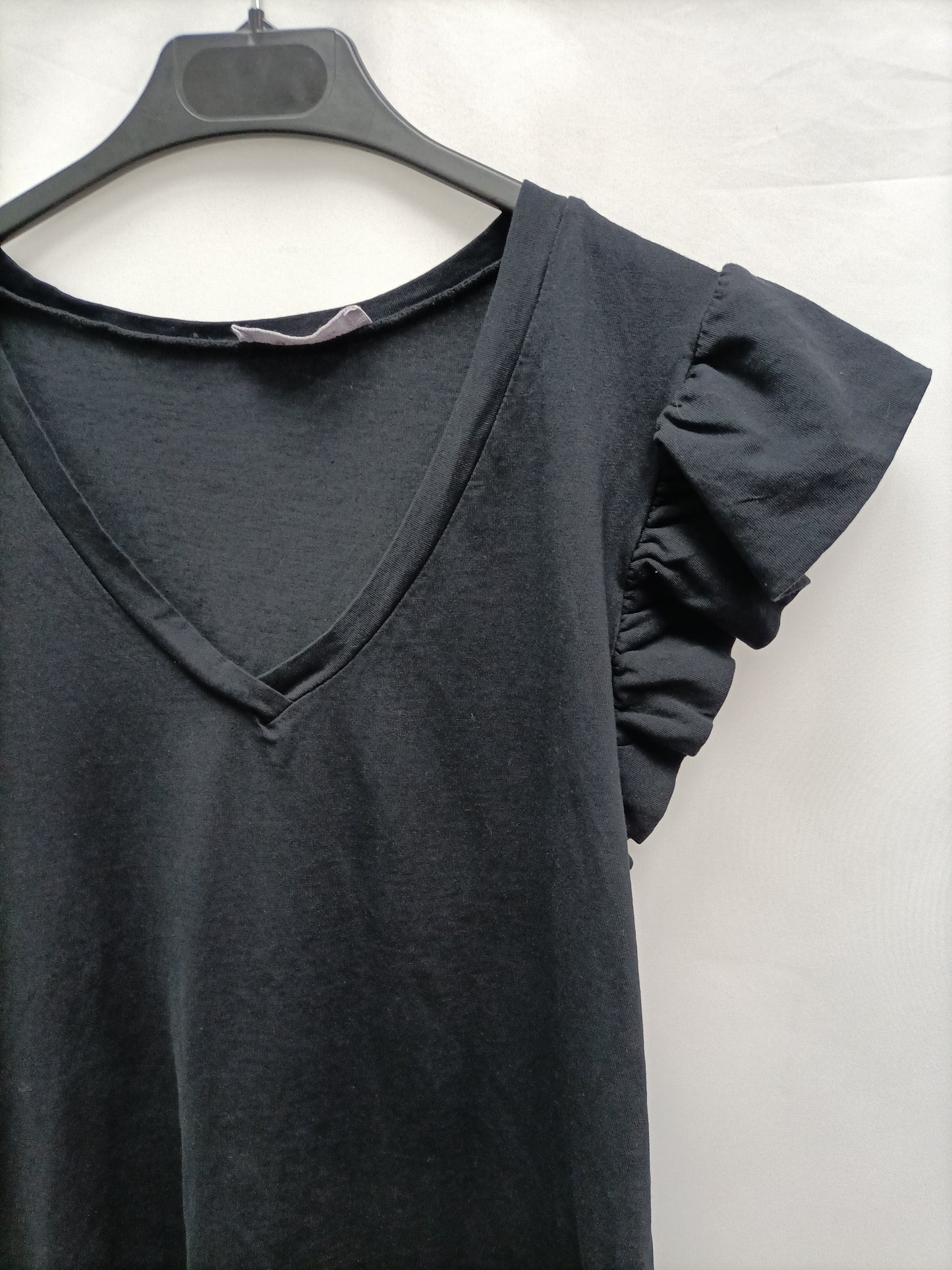SOMETHING PRETTY. Blue ruffled T-shirt S.3(l)