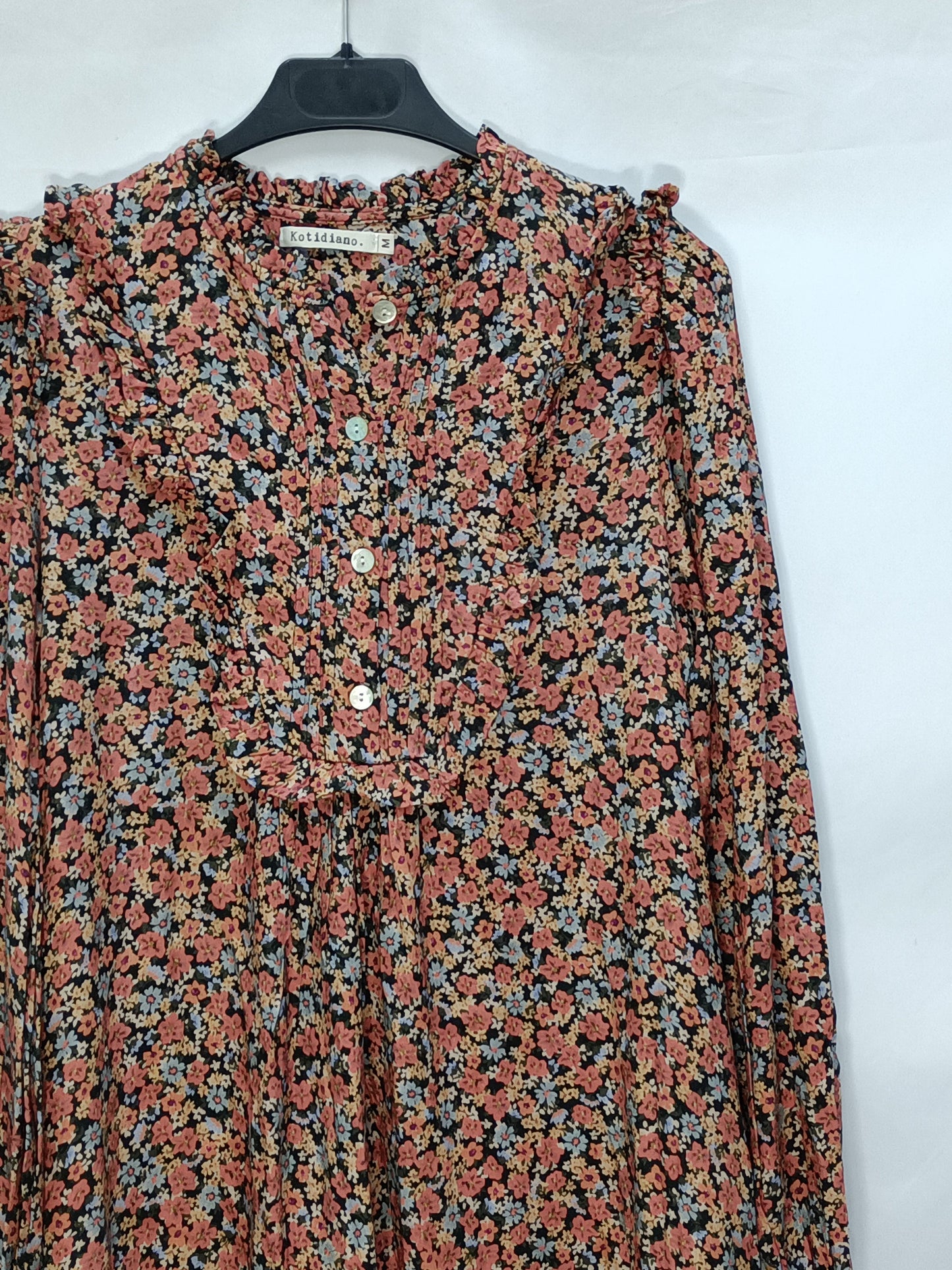 KOTIDIANO. Vestido midi flores T.m